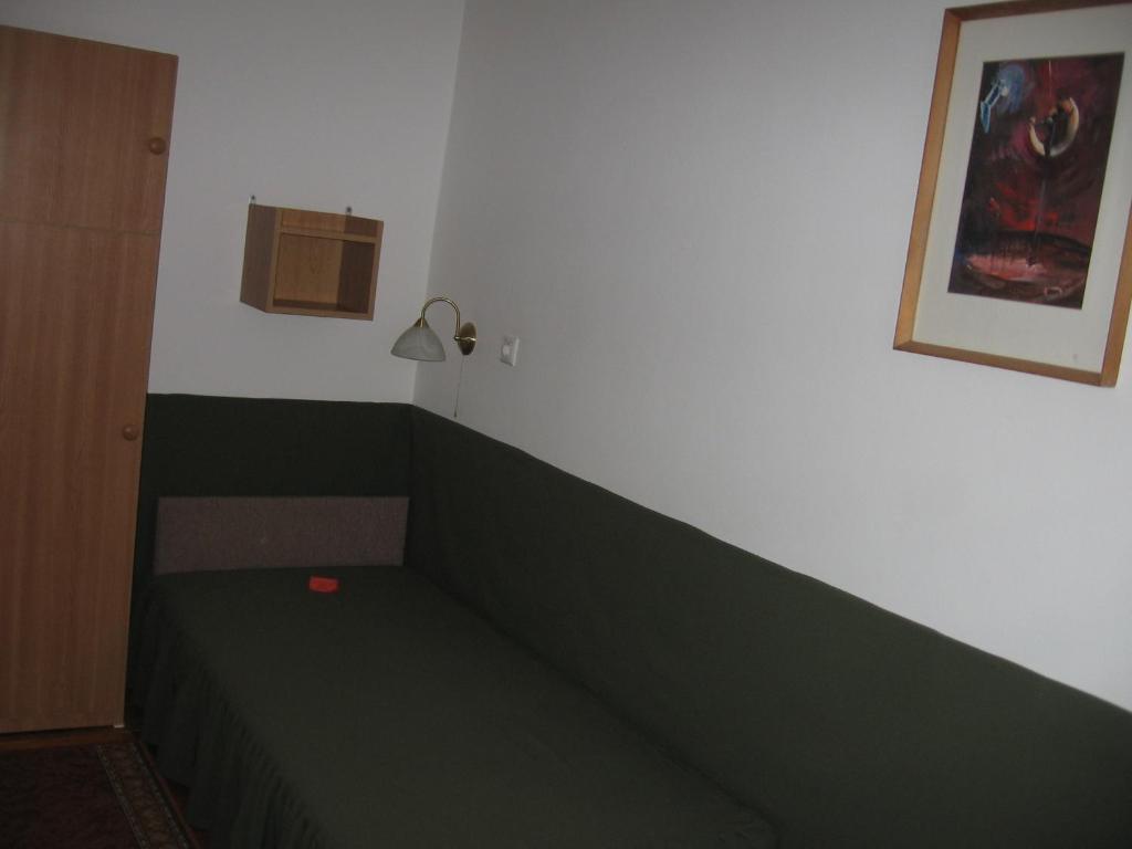 Mater Salvatoris House Hotel Godollo Ruang foto
