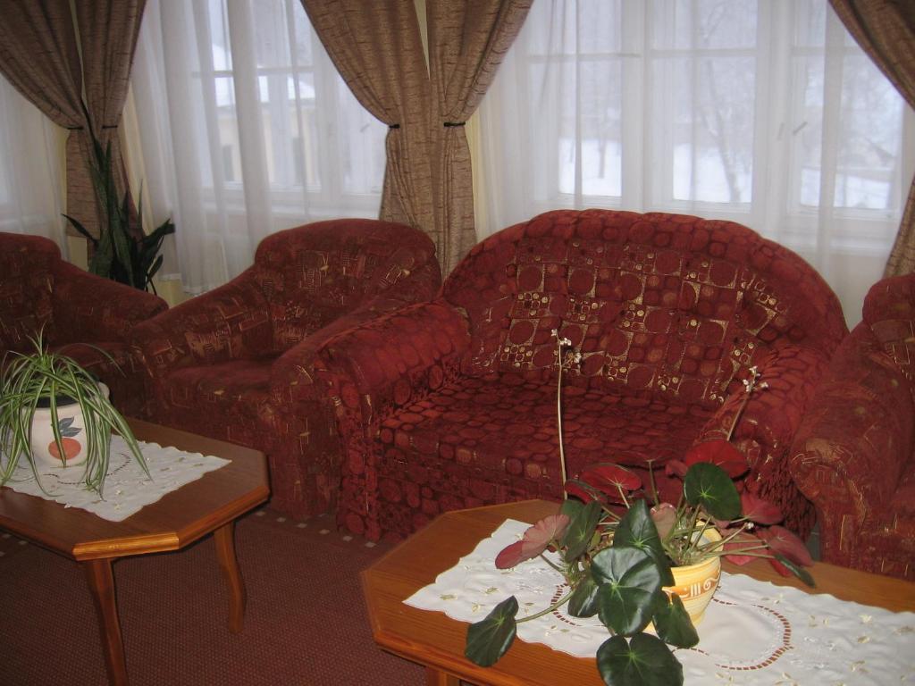 Mater Salvatoris House Hotel Godollo Bagian luar foto